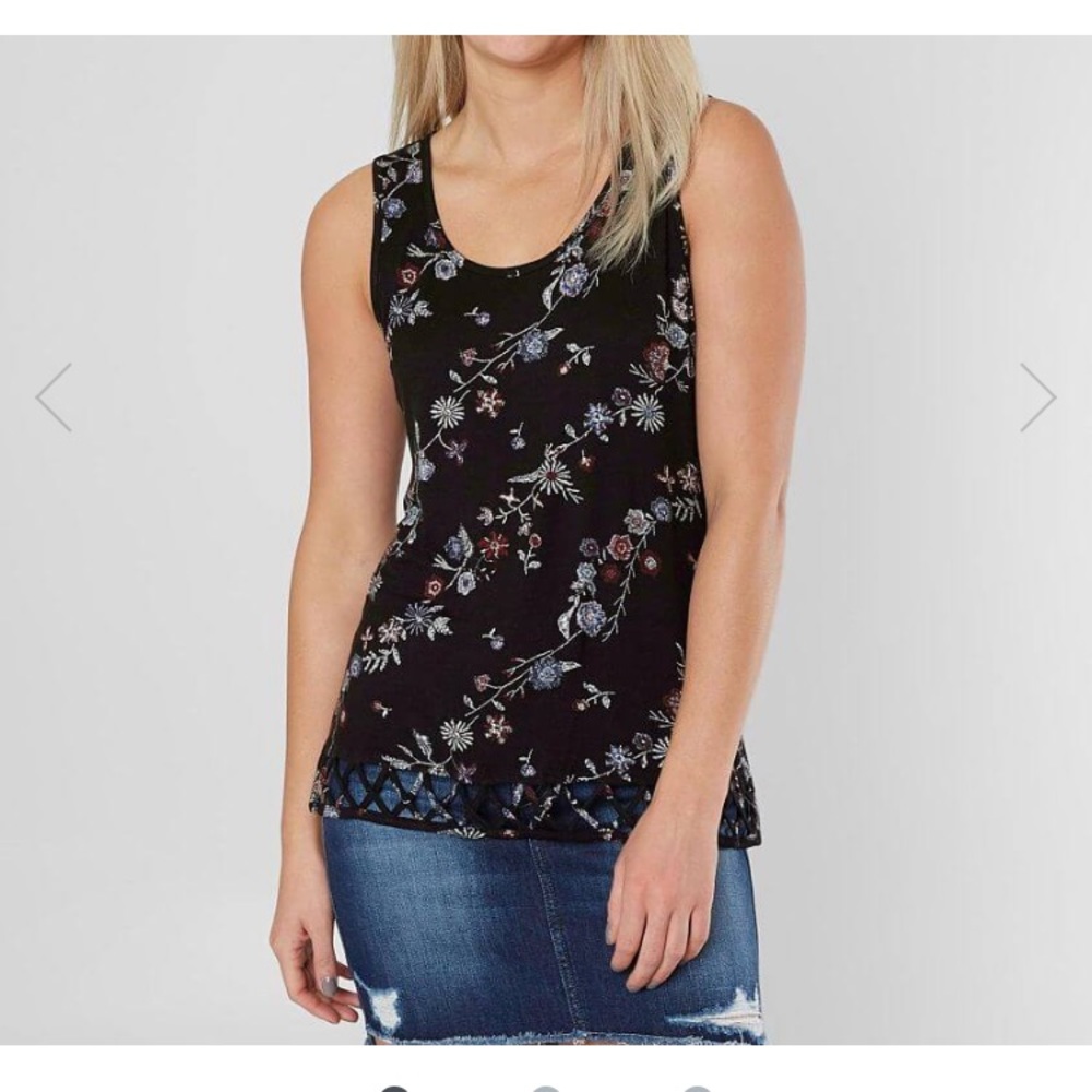 Daytrip Tank